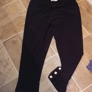 Black legging pants with 3 square stones by ankle